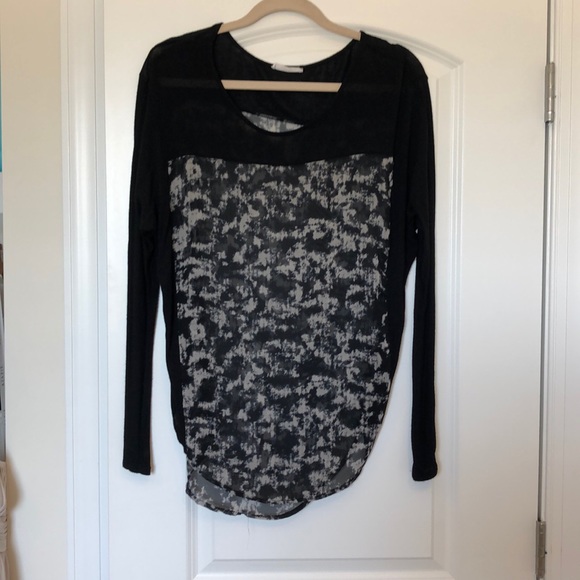 Lush mixed media long sleeved blouse - Picture 3 of 5
